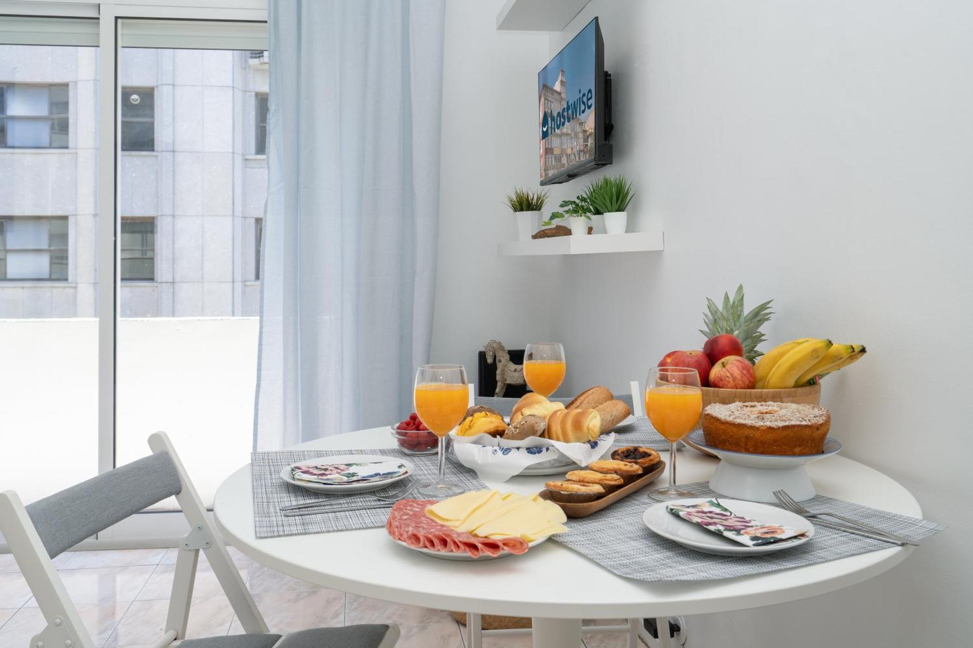 Sweet Flats With Netflix - Bolhao City Center Apartment Porto Bagian luar foto